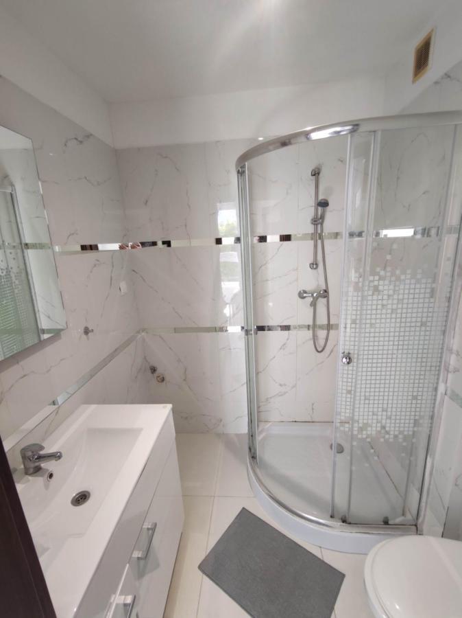 Micadas Apartamenty Piaseczno  Exteriör bild